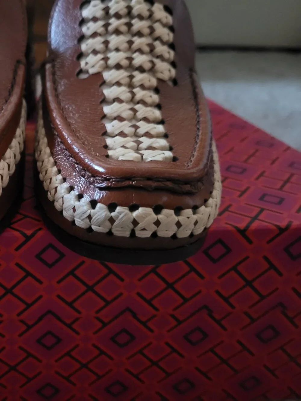 NIB Tory Burch Woven Raffia 55M< Loafer 9